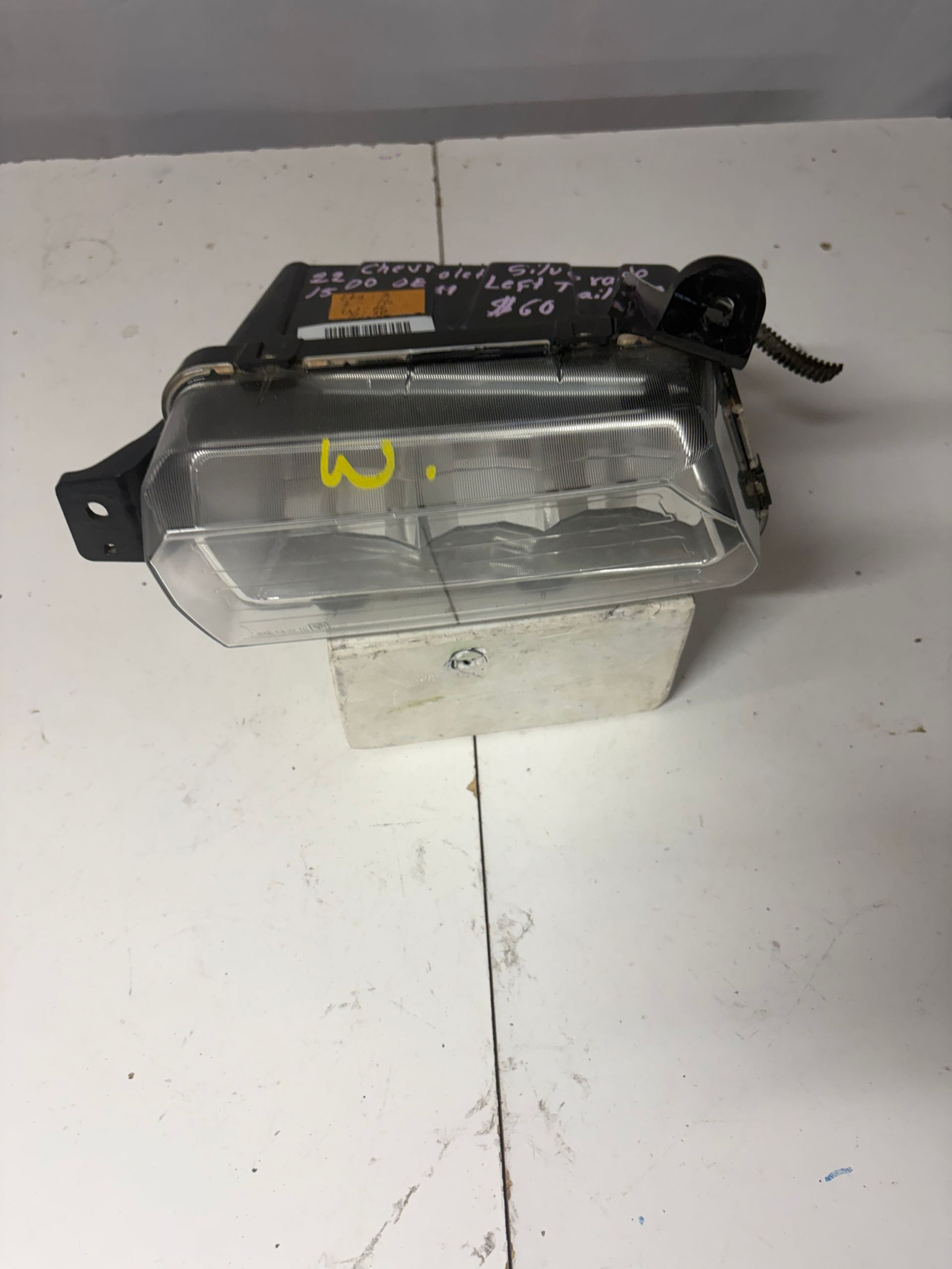 2022 Chevrolet Silverado Driver Side Fog Light