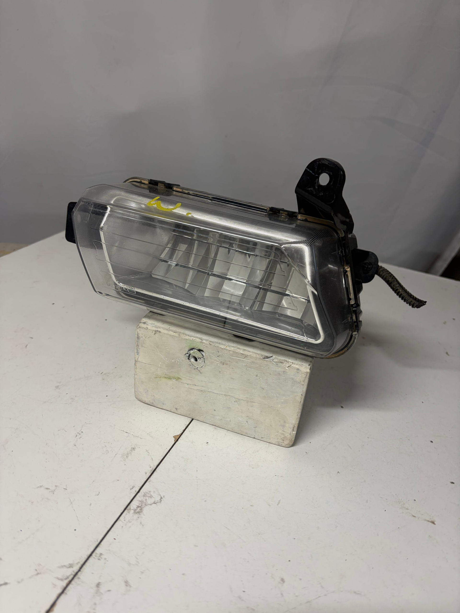 2022 Chevrolet Silverado Driver Side Fog Light