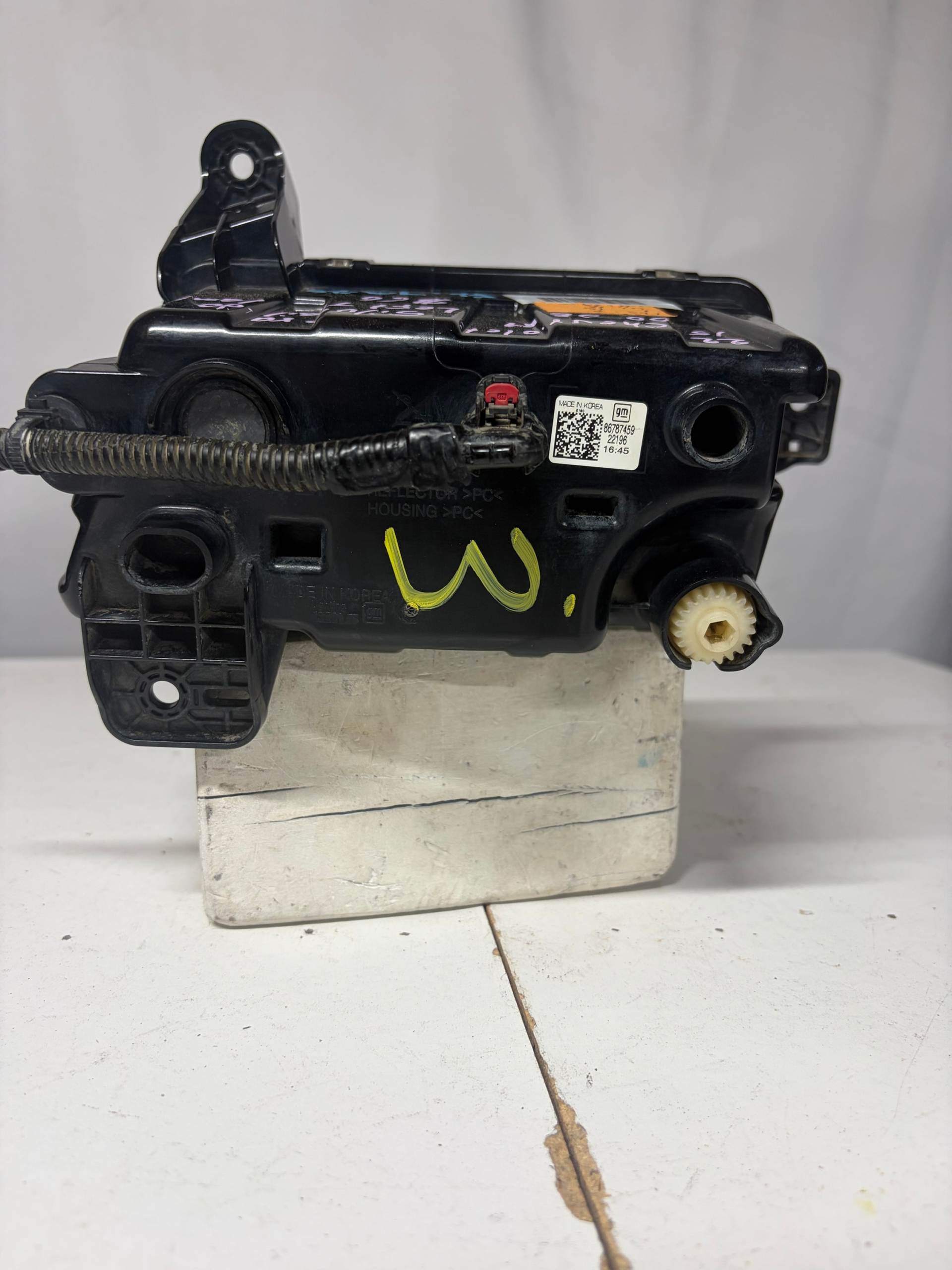 2022 Chevrolet Silverado Driver Side Fog Light