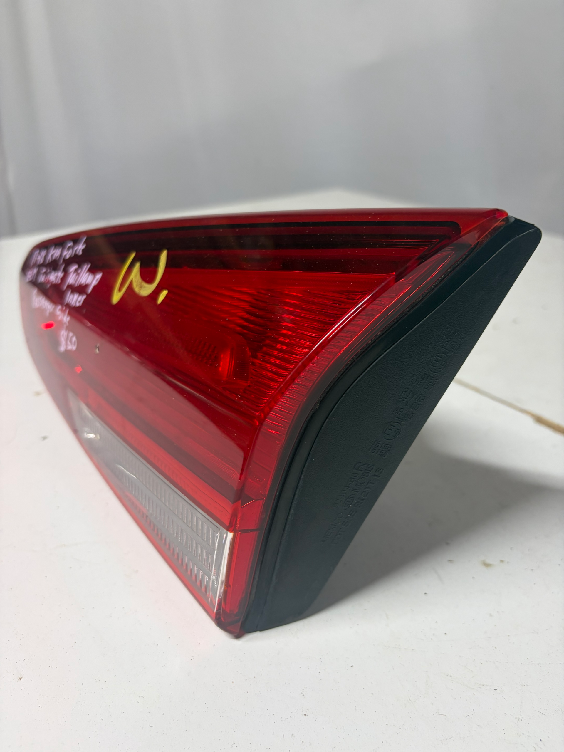 2017-2018 Kia Forte Passenger Side Inner Tailgate Taillight