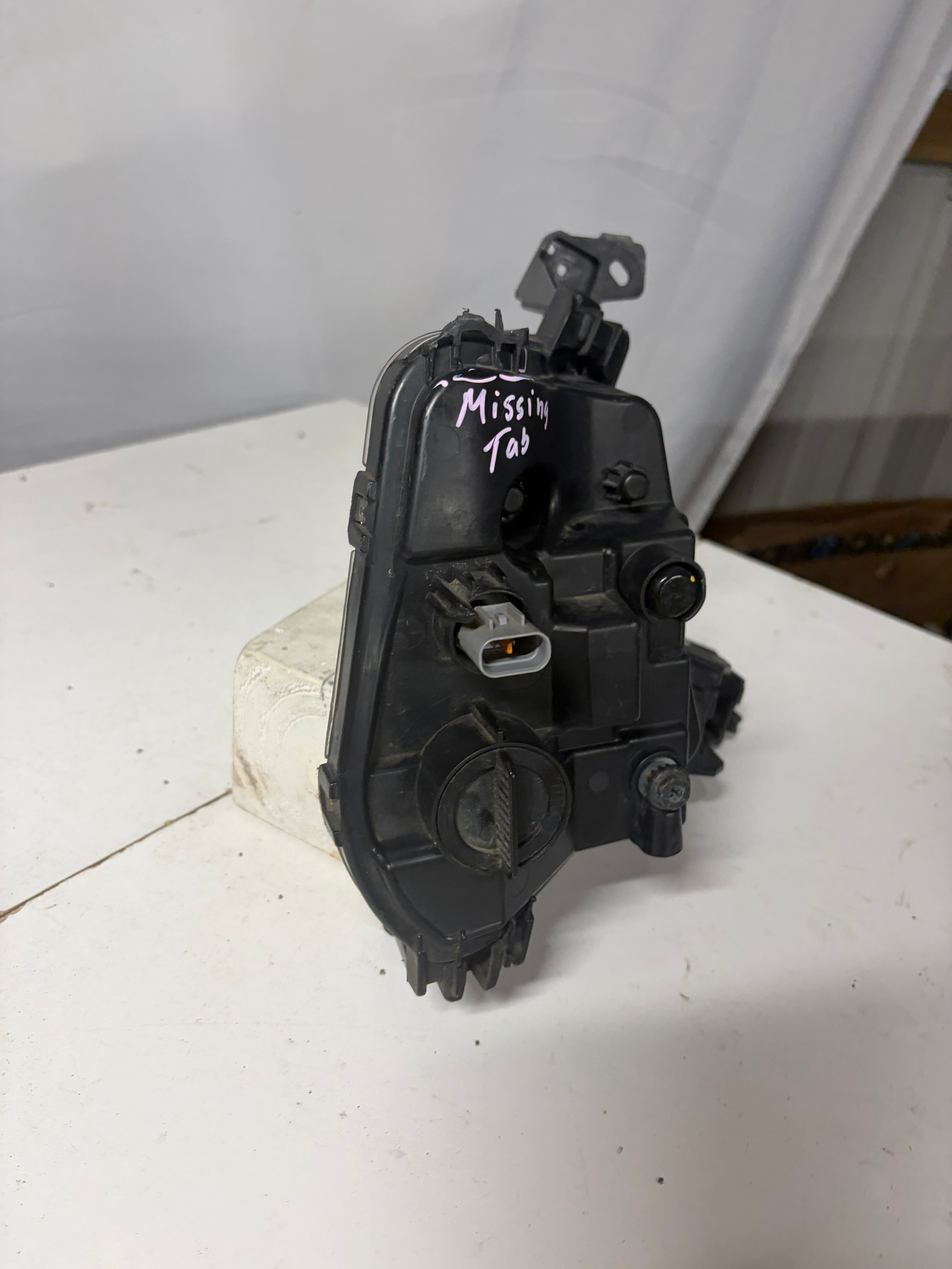 2022-2024 Kia K5 Driver Side Fog Light