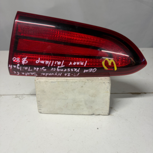 2019-2020 Hyundai Santa Fe Passenger Side Inner Taillight