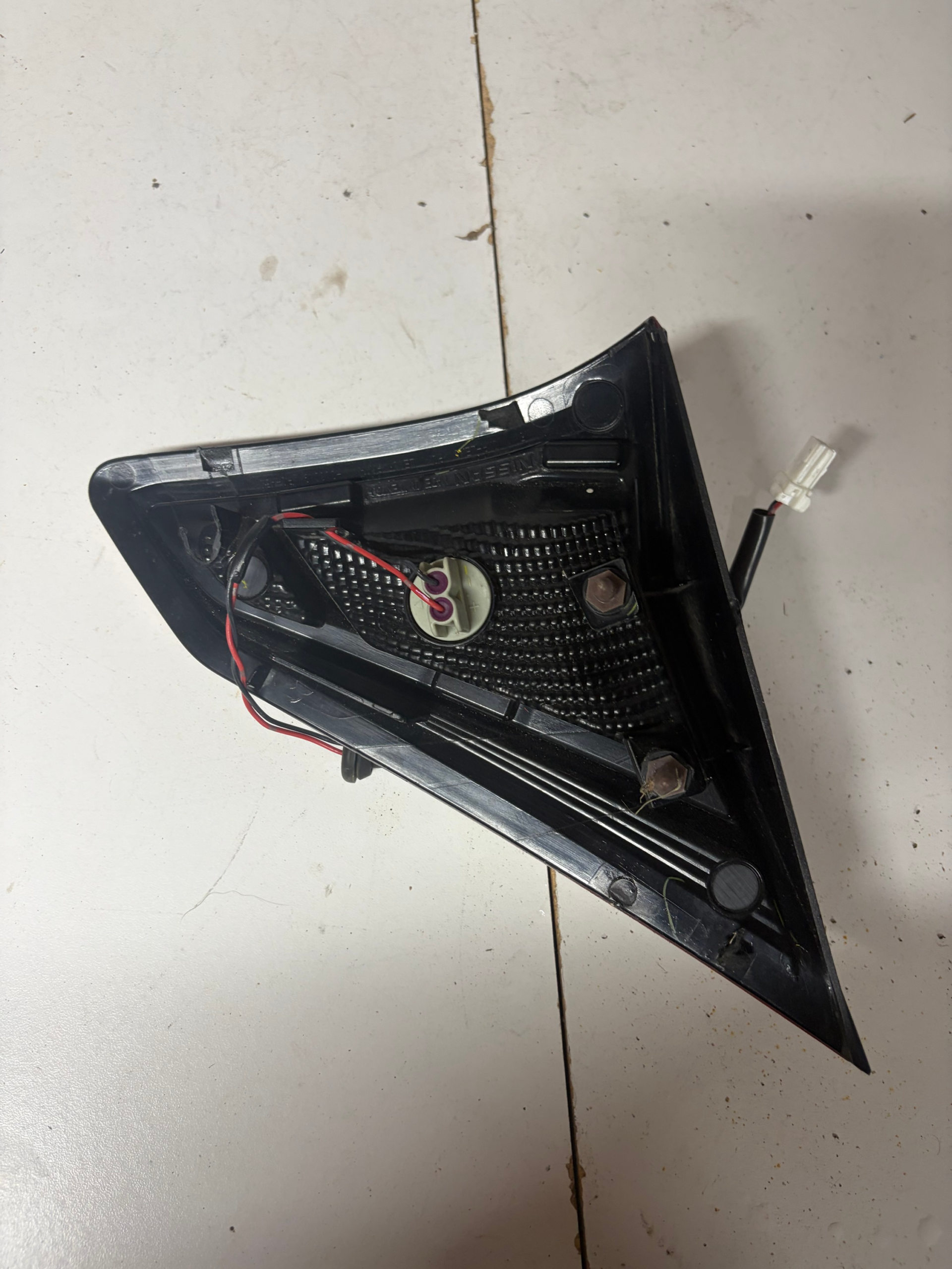 2018-2020 Nissan Kicks Passenger Side Inner Taillight