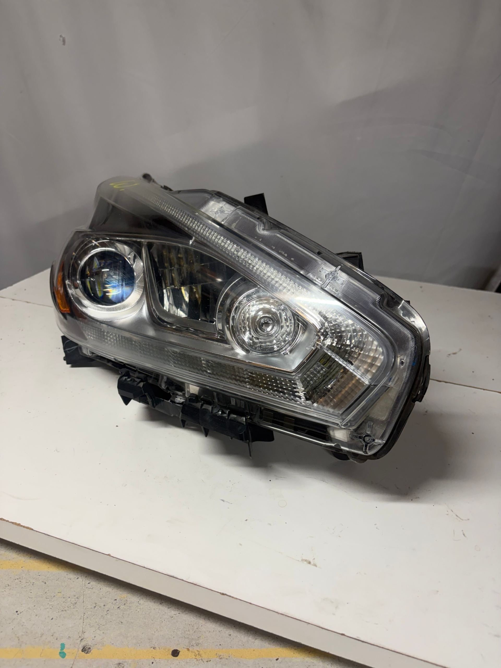 2015-2018 Nissan Murano Passenger Side Headlight LED LH