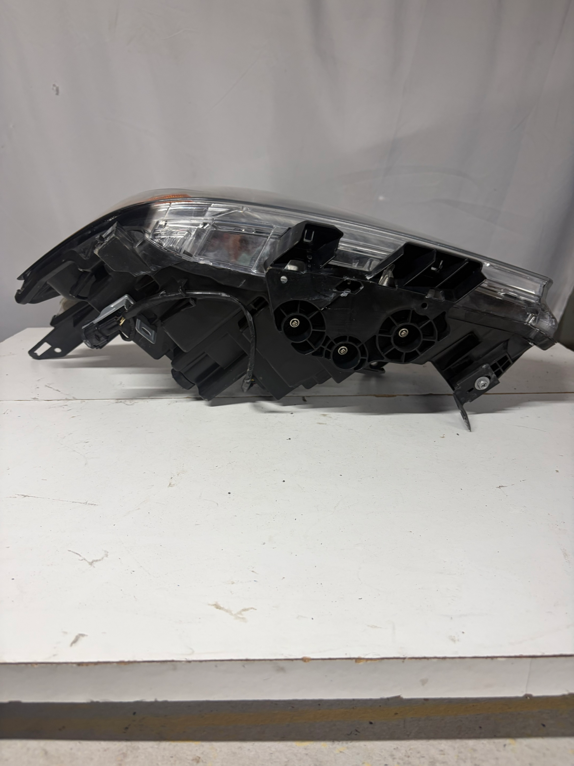 2015-2018 Nissan Murano Passenger Side Headlight LED LH