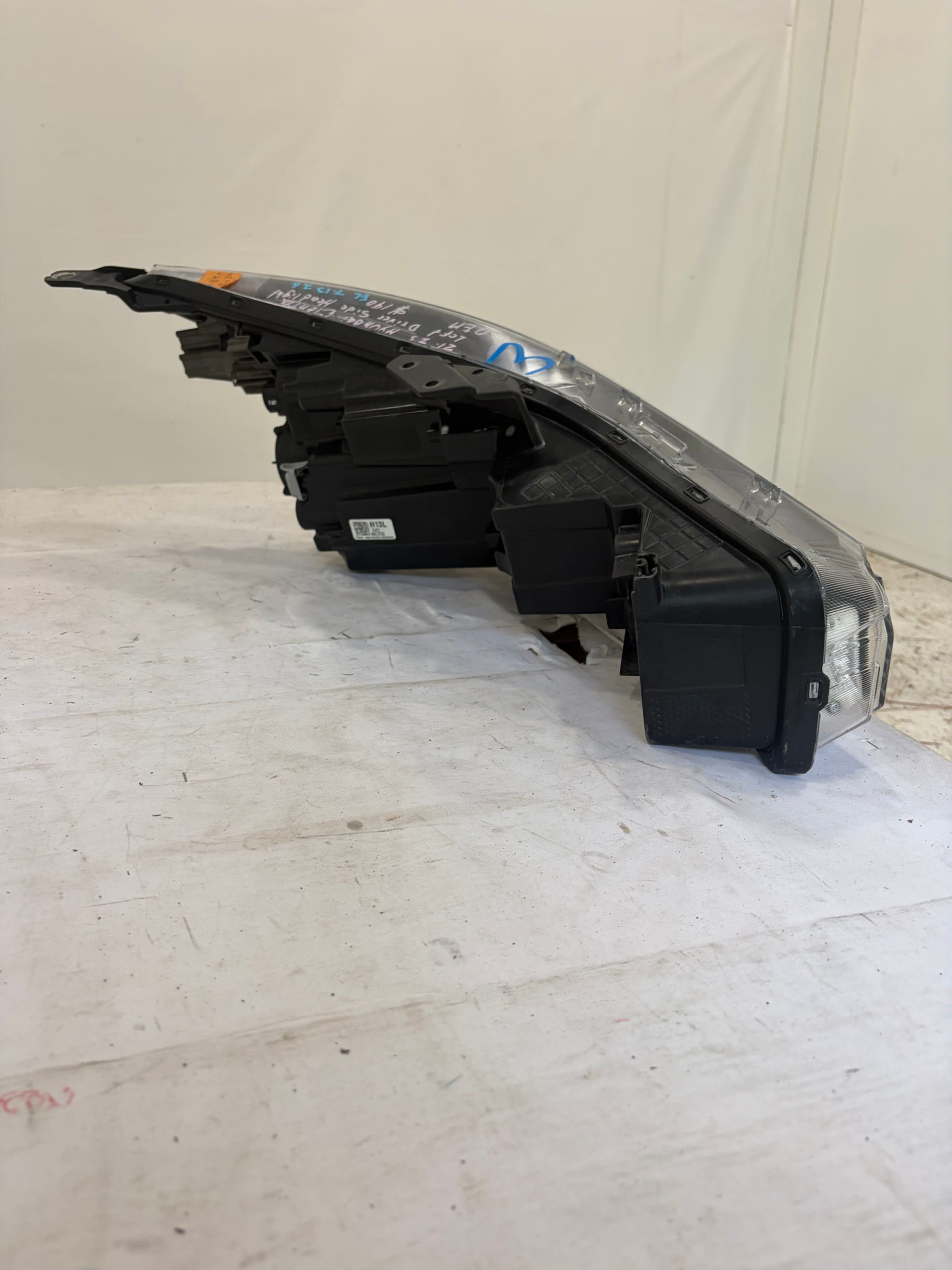 2021-2023 Hyundai Elantra Driver Side Headlight