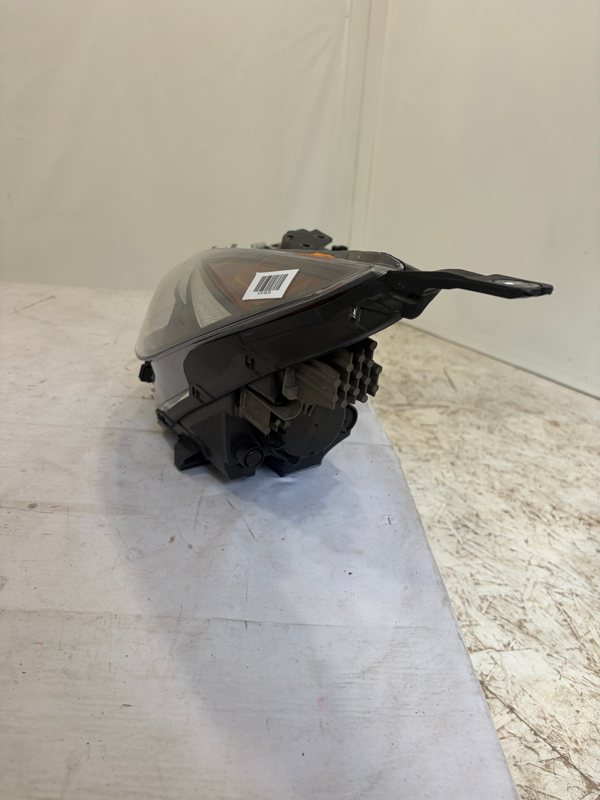 2021-2023 Hyundai Elantra Driver Side Headlight