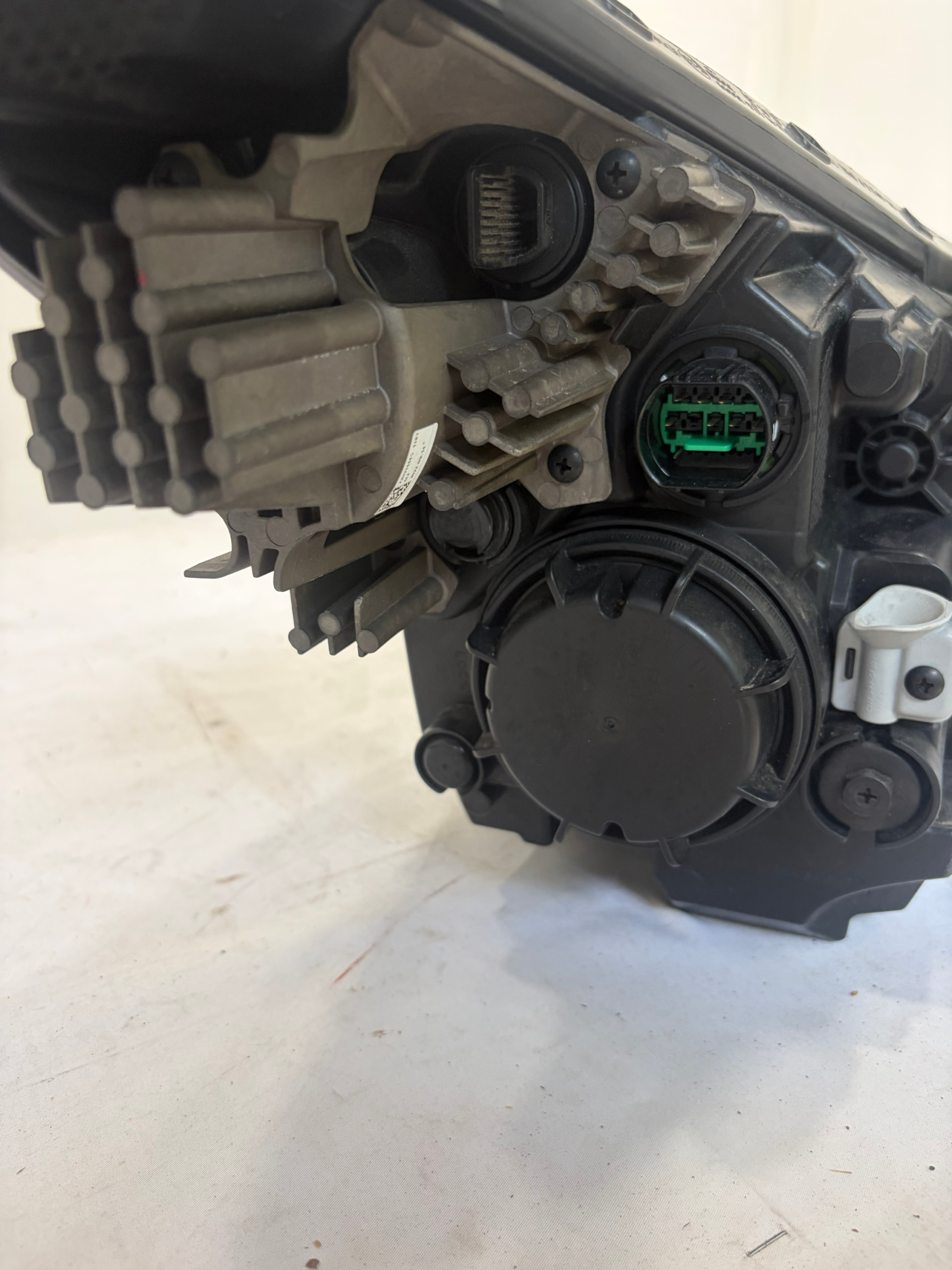 2021-2023 Hyundai Elantra Driver Side Headlight
