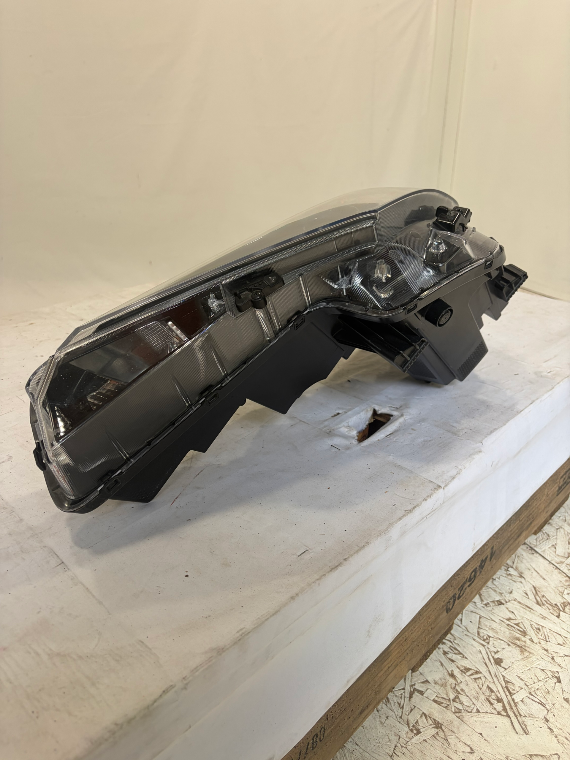 2021-2023 Hyundai Elantra Driver Side Headlight
