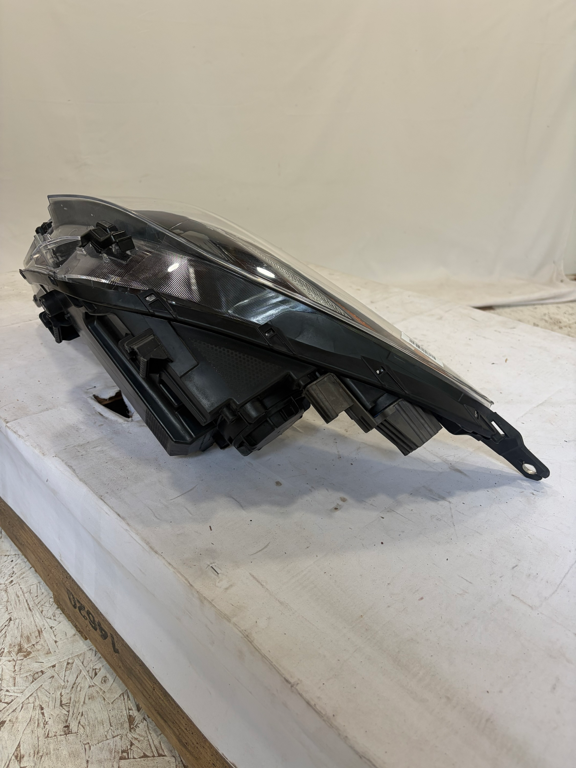 2021-2023 Hyundai Elantra Driver Side Headlight