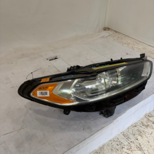 2013-2016 Ford Fusion Passenger Side Headlight - Image 3