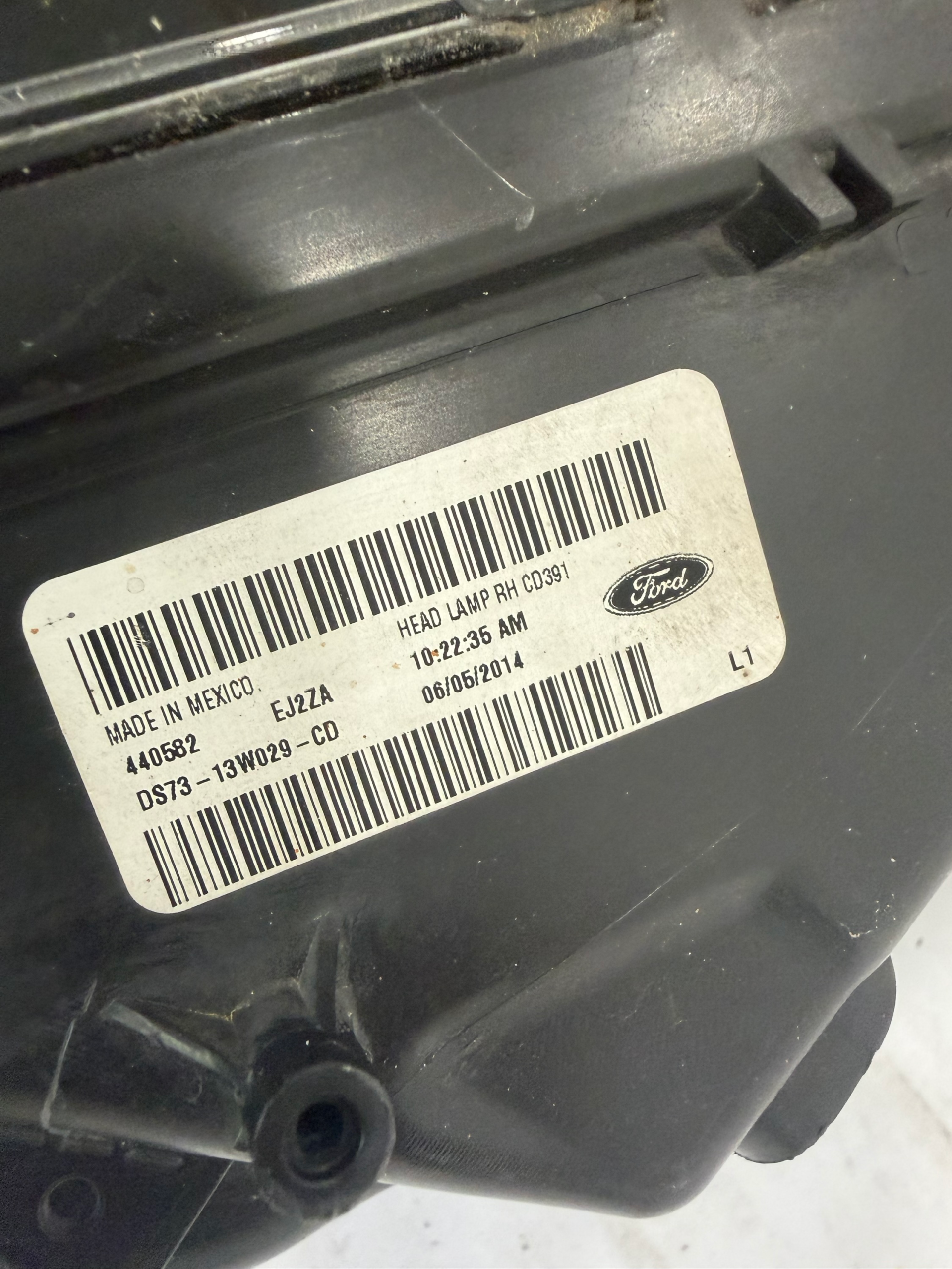 2013-2016 Ford Fusion Passenger Side Headlight