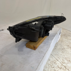 2013-2016 Ford Fusion Passenger Side Headlight - Image 12