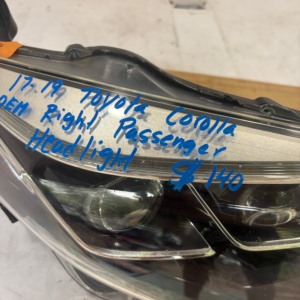 2017-2019 Toyota Corolla Passenger Side Headlight - Image 6