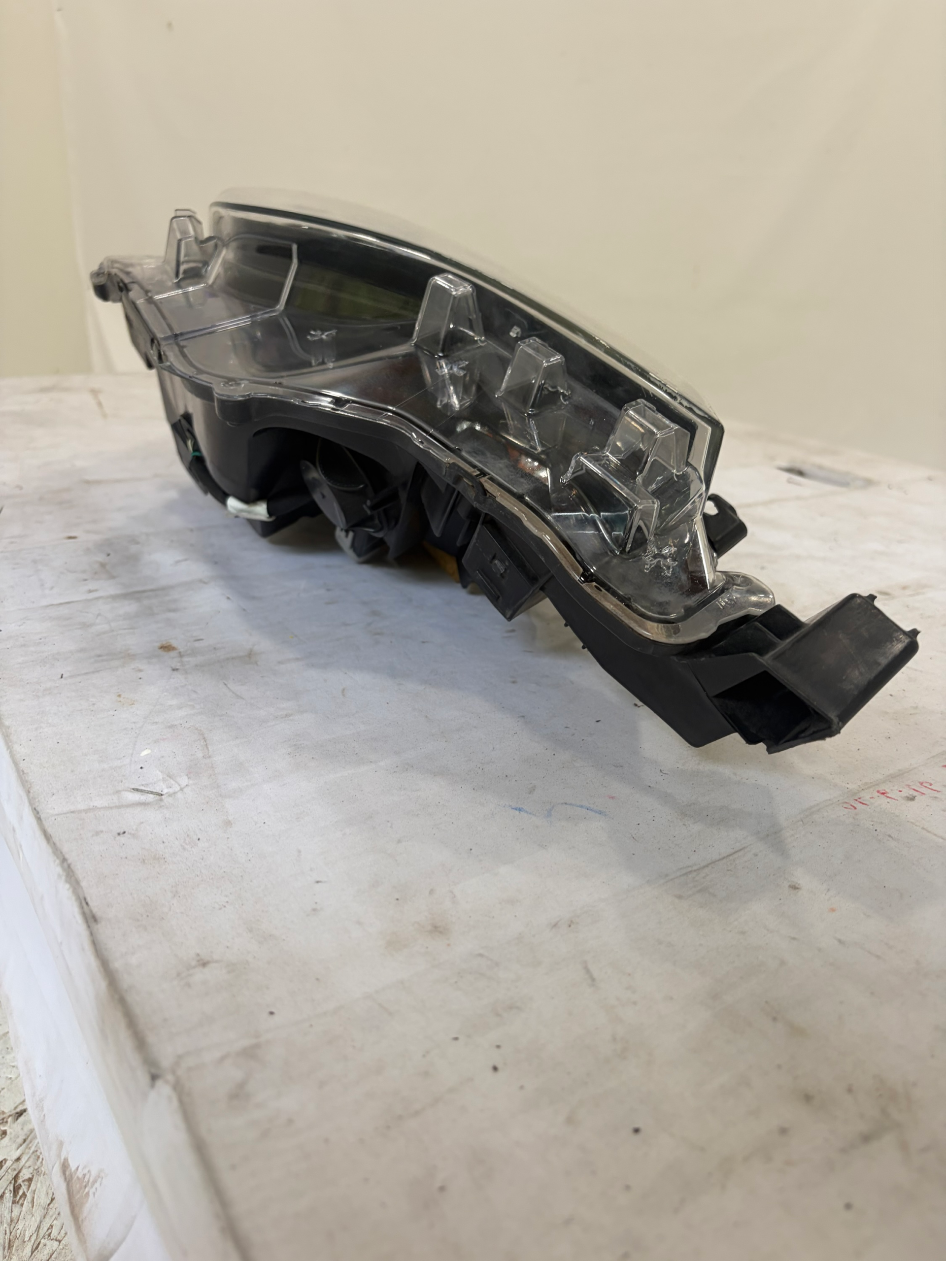 2017-2019 Toyota Corolla Passenger Side Headlight