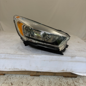 2017-2019 Ford Escape Passenger Side Headlight