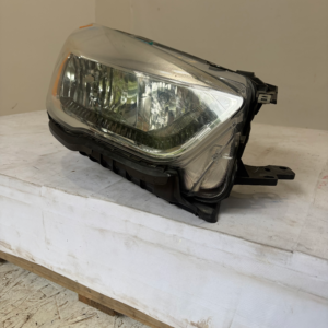 2017-2019 Ford Escape Passenger Side Headlight - Image 3