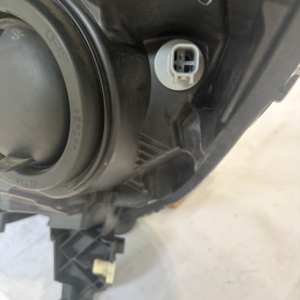 2017-2019 Ford Escape Passenger Side Headlight - Image 9