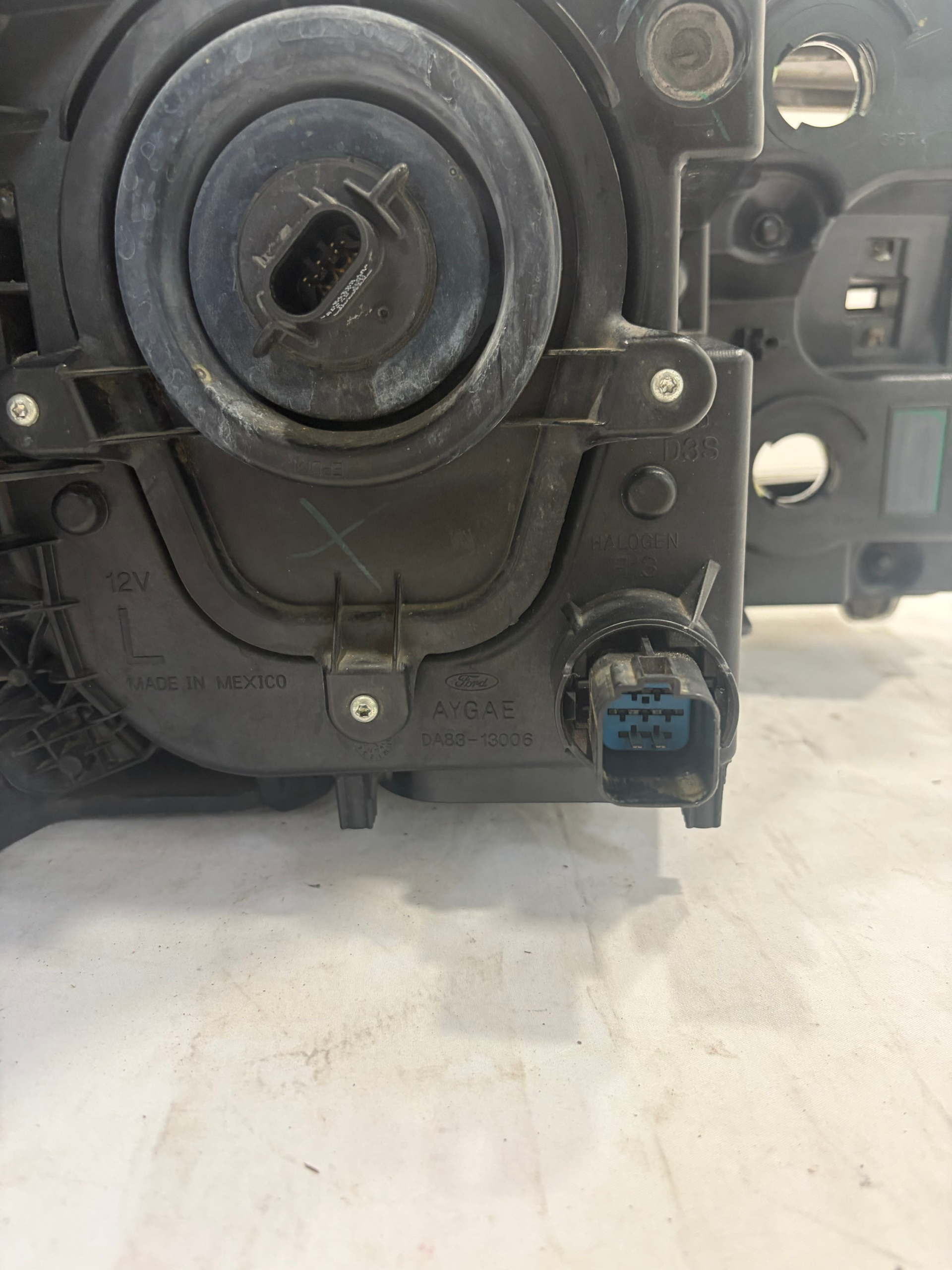 2013-2019 Ford Flex Driver Side Headlight