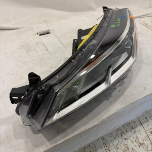2020-2024 Nissan Kicks Driver Side Headlight - Image 3