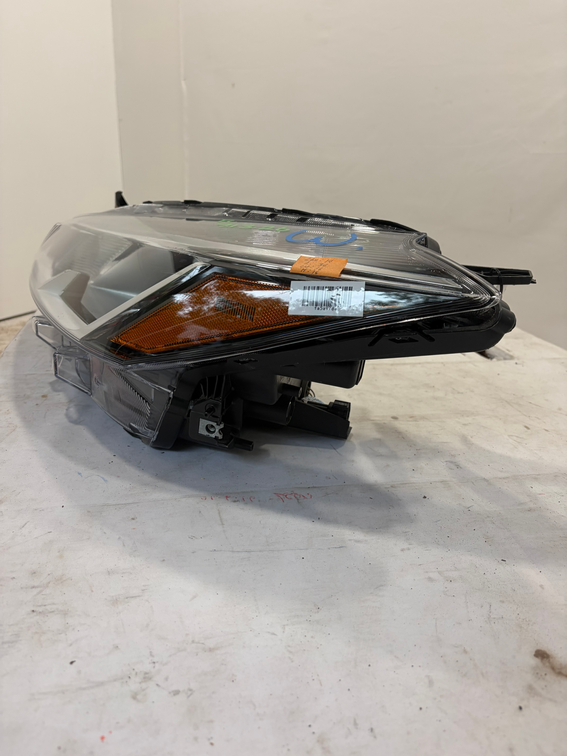 2020-2024 Nissan Kicks Driver Side Headlight