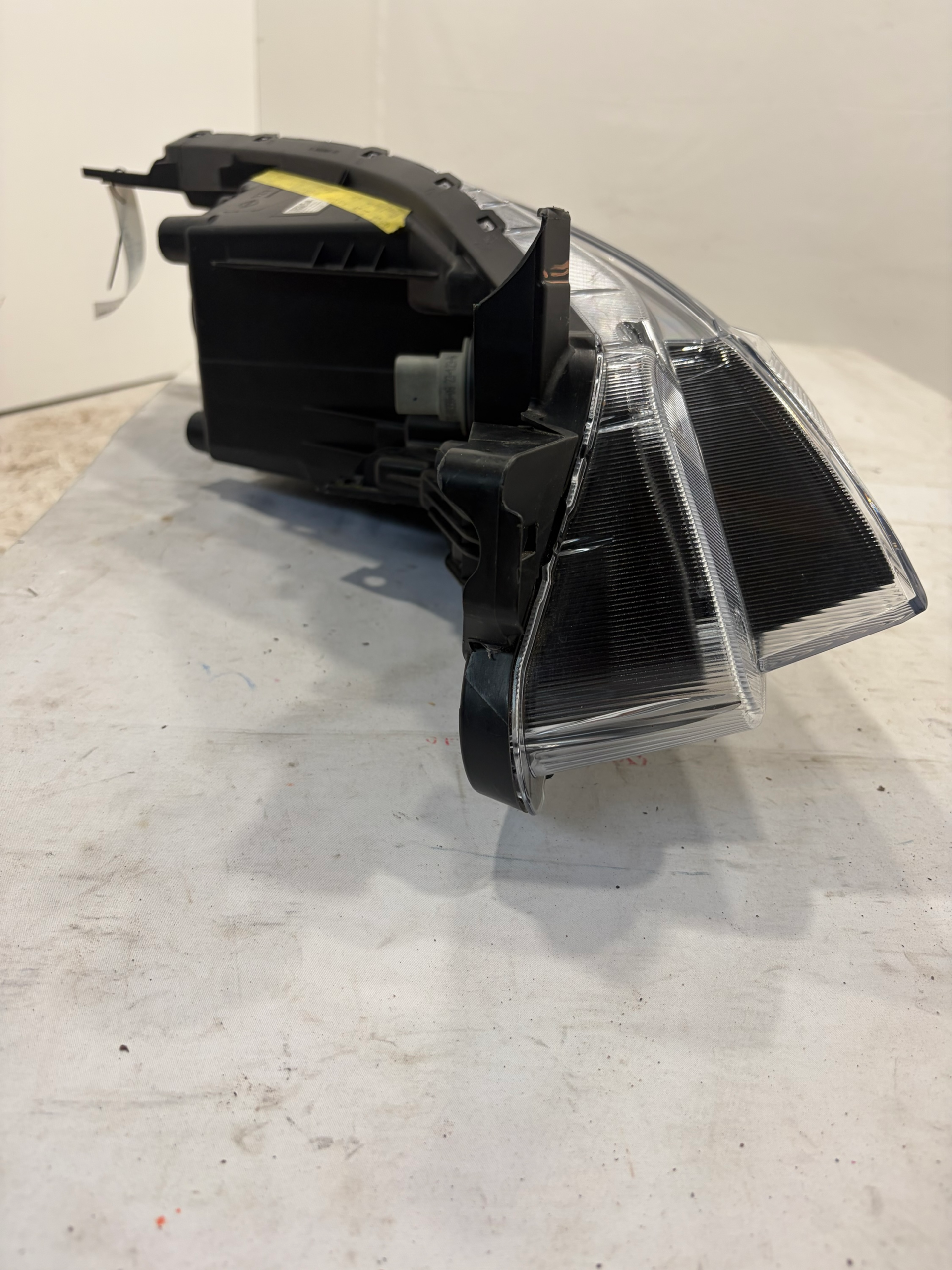 2020-2024 Nissan Kicks Driver Side Headlight