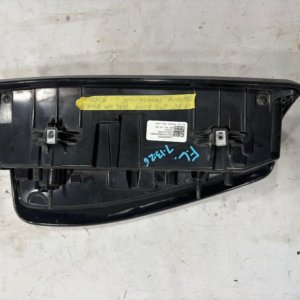 2019-2025 GMC Sierra 1500 Passenger Side Taillight - Image 7