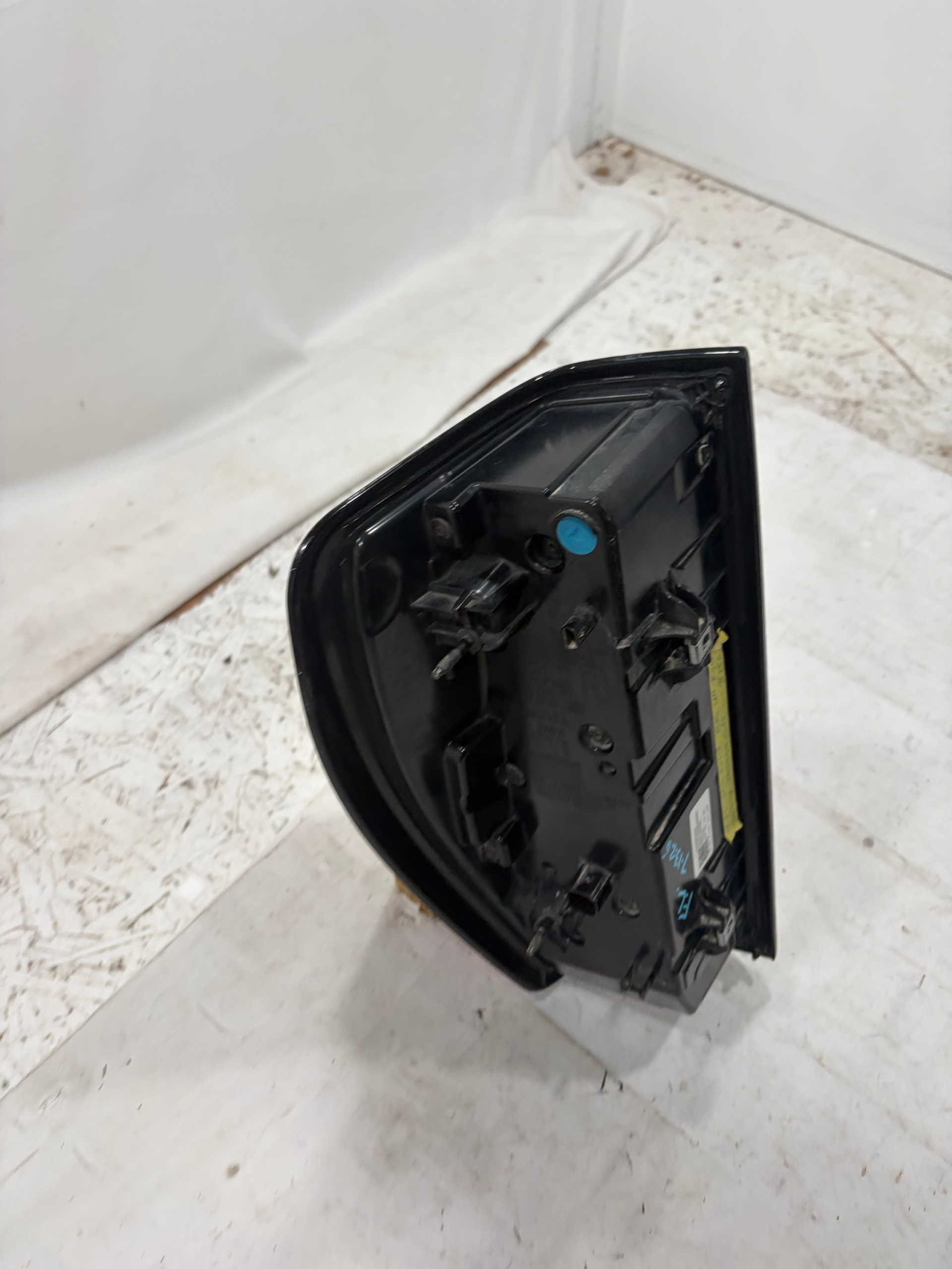 2019-2025 GMC Sierra 1500 Passenger Side Taillight