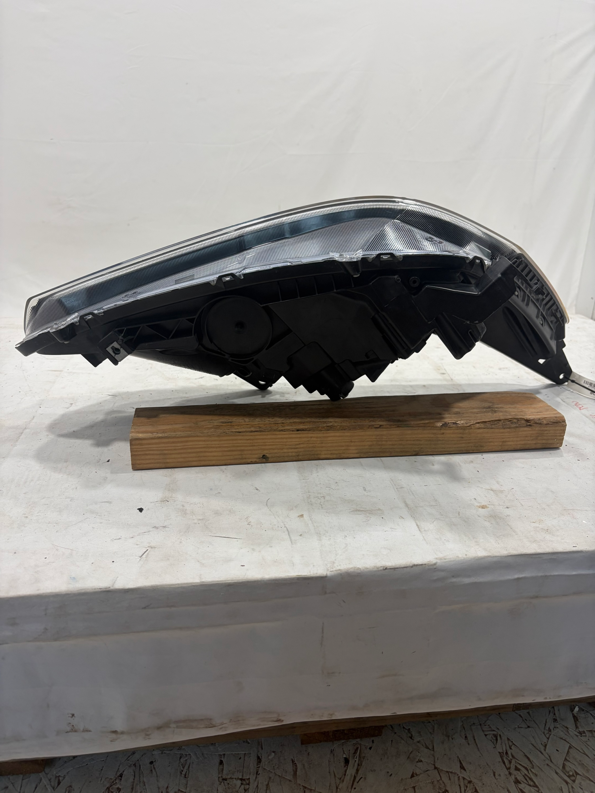 2016-2017 Honda Accord Halogen Driver Side Headlight