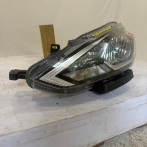 2016-2019 Nissan Sentra Driver Side Headlight - Image 3