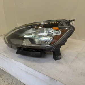 2016-2019 Nissan Sentra Driver Side Headlight - Image 4