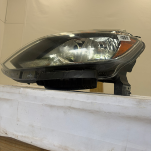 2016-2019 Nissan Sentra Driver Side Headlight - Image 5