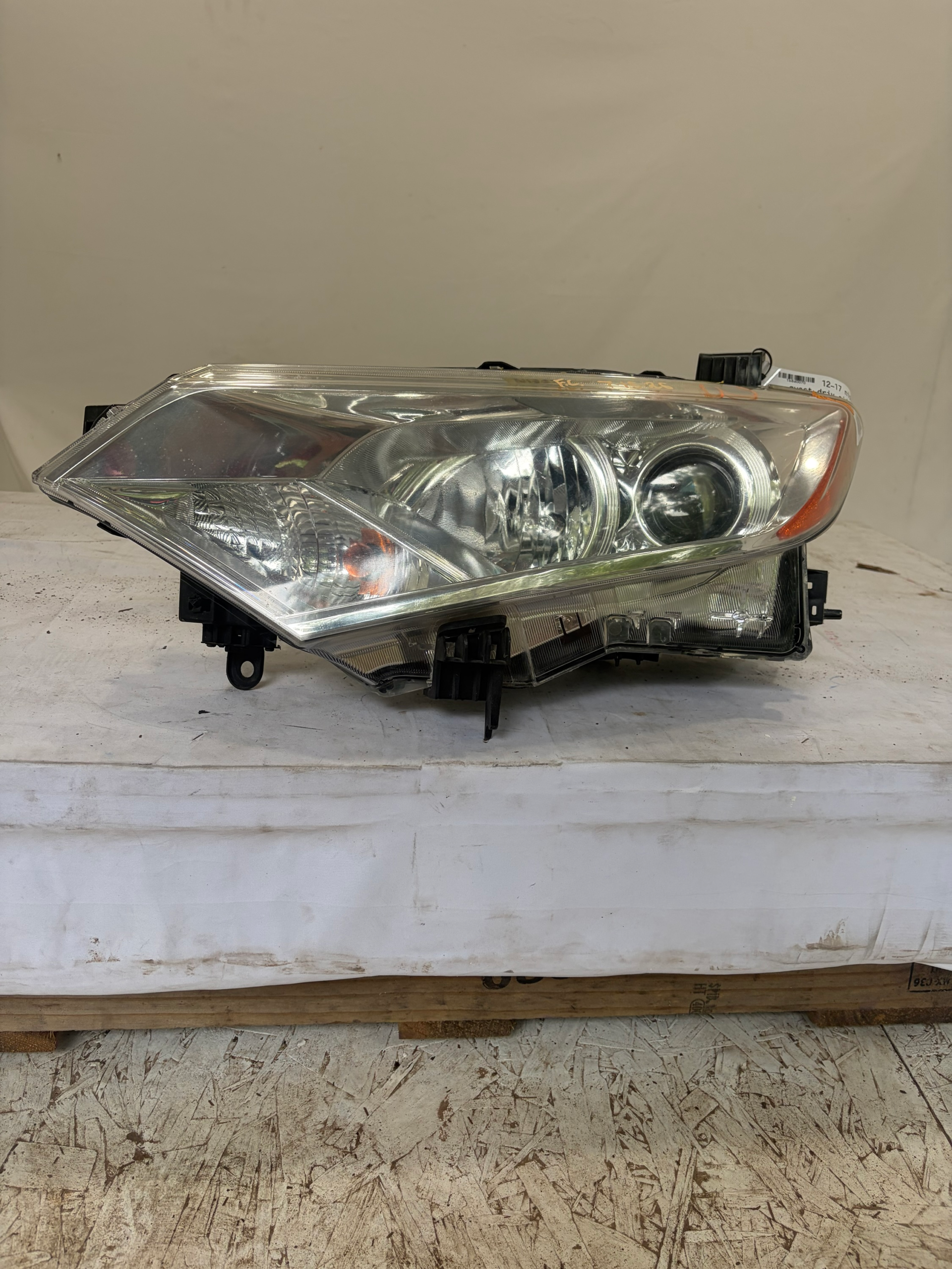 2012-2017 Nissan Quest Driver Side Headlight