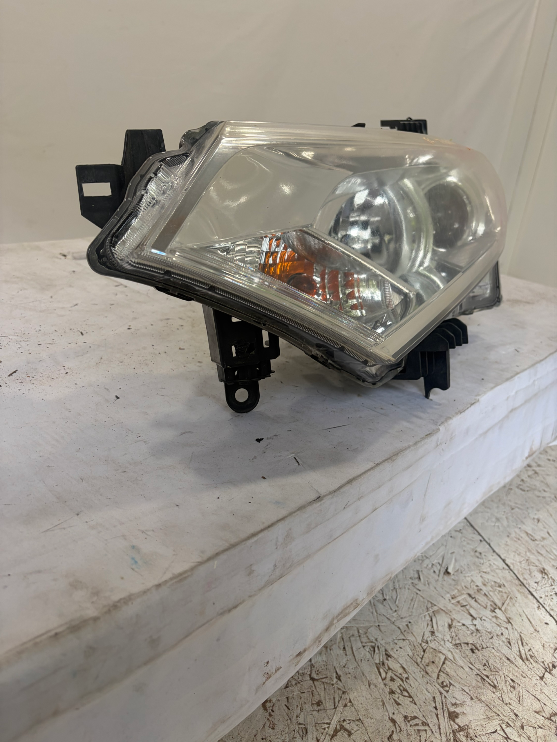 2012-2017 Nissan Quest Driver Side Headlight