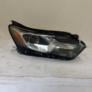 2018-2021 Chevrolet Equinox Passenger Side Headlight - Image 1