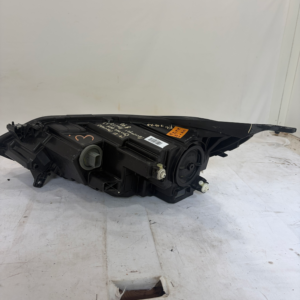 2018-2021 Chevrolet Equinox Passenger Side Headlight - Image 13