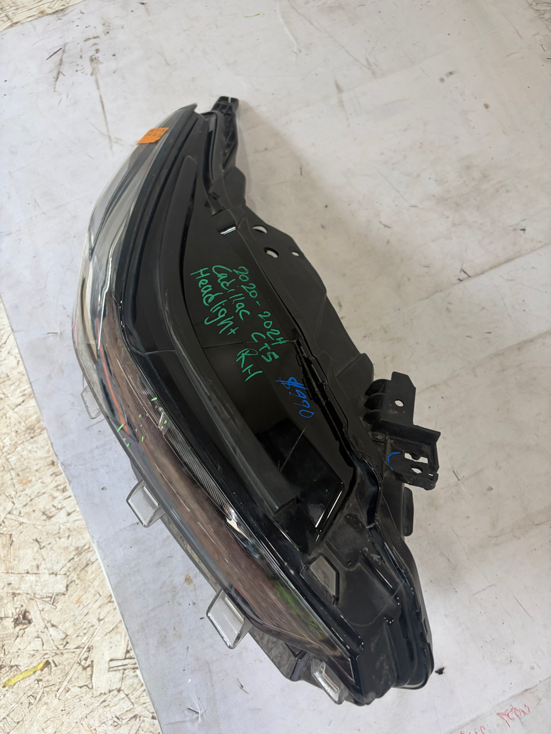 2020-2024 Cadillac CT5 Passenger Side Headlight