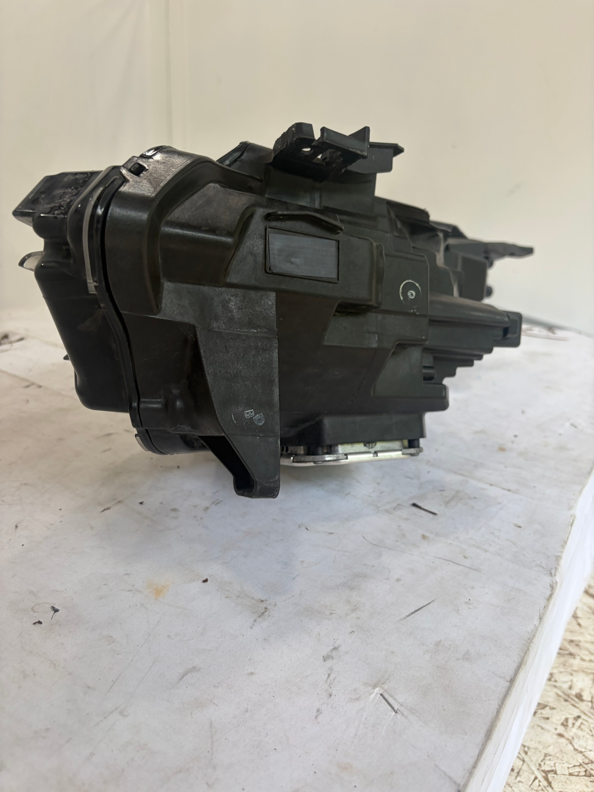 2020-2024 Cadillac CT5 Passenger Side Headlight