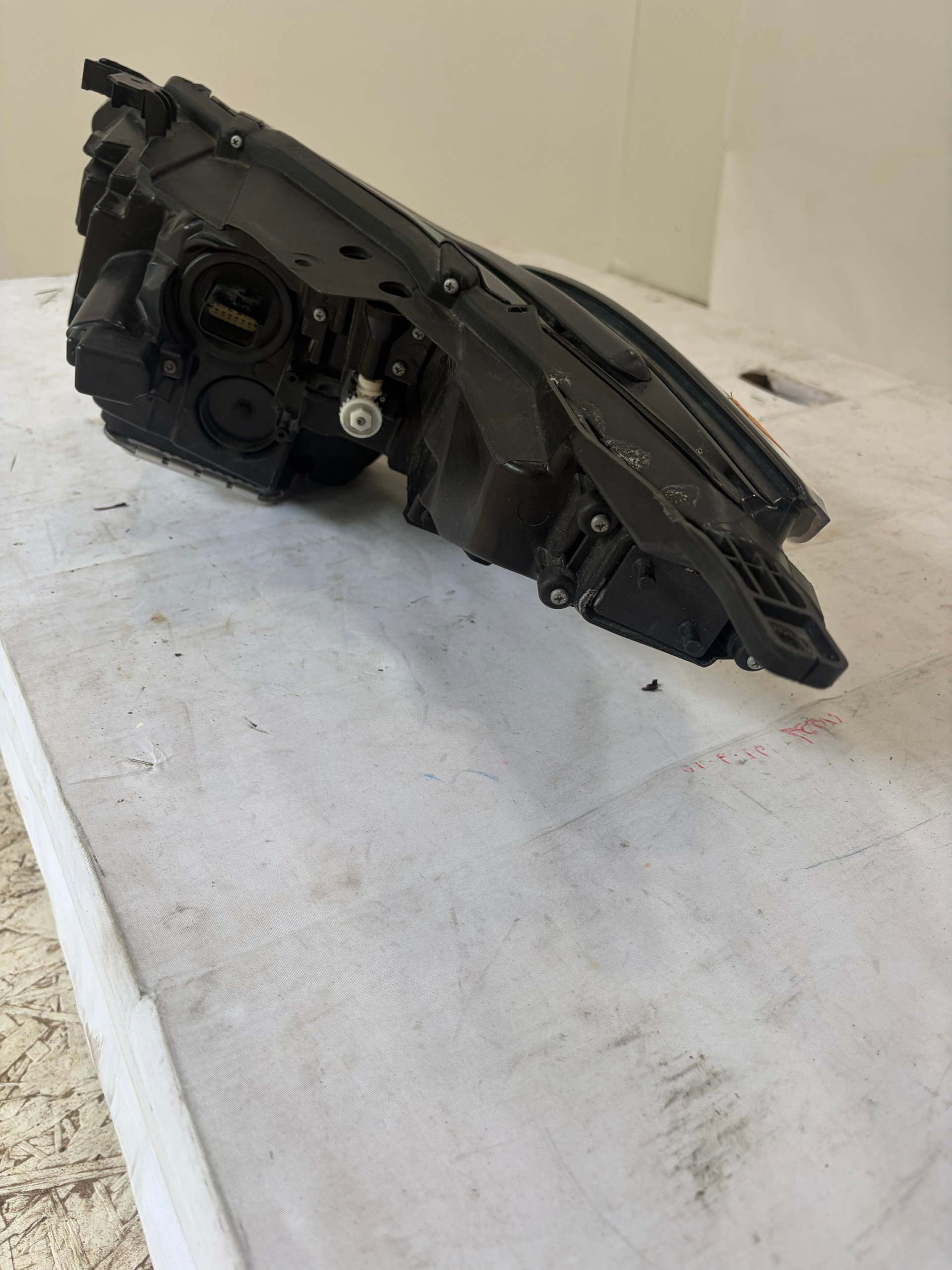 2020-2024 Cadillac CT5 Passenger Side Headlight