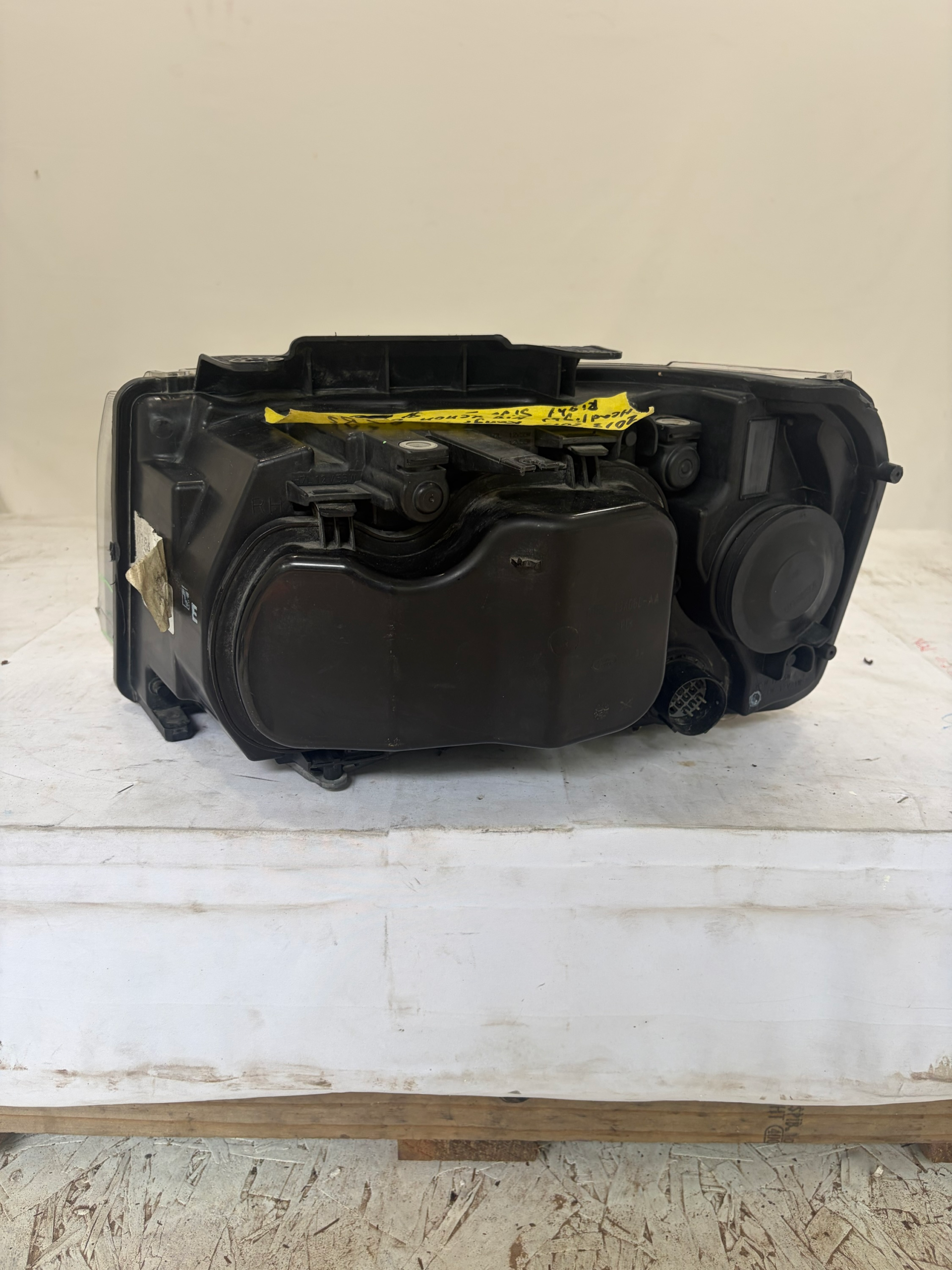 2013-2015 Range Rover LR2 HID Xenon Passenger Side Headlight