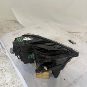 2016-2020 Dodge Durango Driver Side Headlight - Image 12