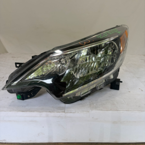 2016-2019 Nissan Versa Halogen Driver Side Headlight - Image 13