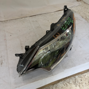 2016-2019 Nissan Versa Halogen Driver Side Headlight - Image 2