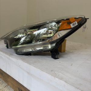 2016-2019 Nissan Versa Halogen Driver Side Headlight - Image 4