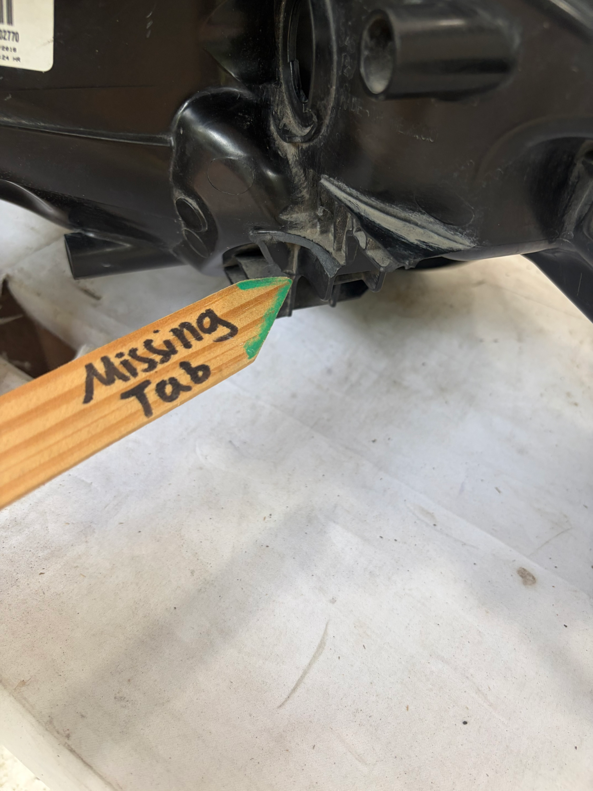 2016-2019 Nissan Versa Halogen Driver Side Headlight