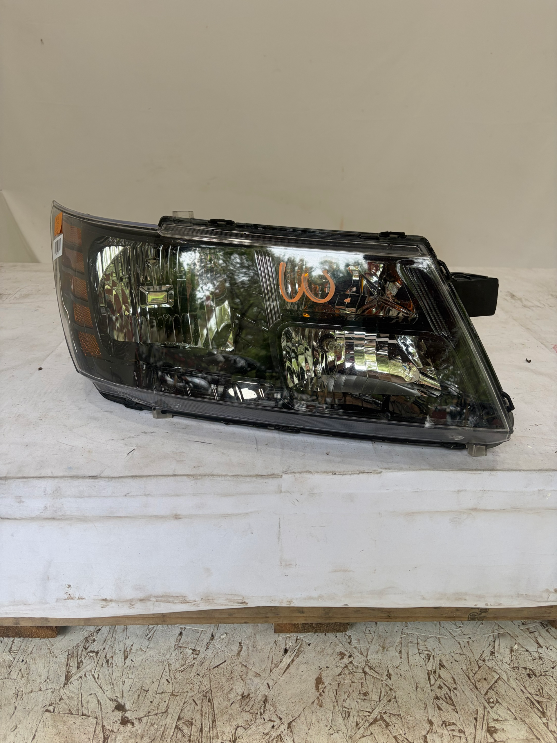 2008-2019 Dodge Journey Halogen Passenger Side Headlight