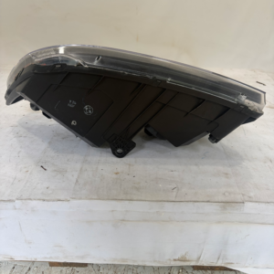 2008-2019 Dodge Journey Halogen Passenger Side Headlight - Image 9