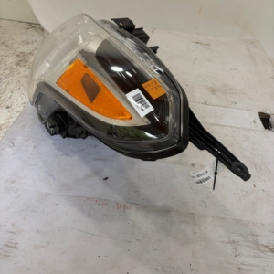 2015-2019 Nissan Versa Halogen Driver Side Headlight - Image 6