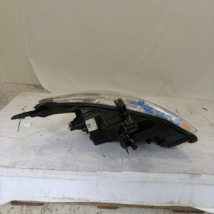 2015-2019 Nissan Versa Halogen Driver Side Headlight - Image 7