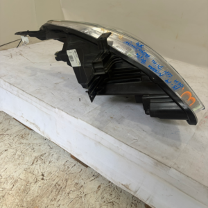 2015-2019 Nissan Versa Halogen Driver Side Headlight - Image 10